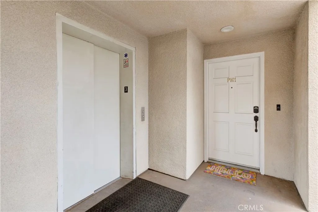 565 E San Jose PH1