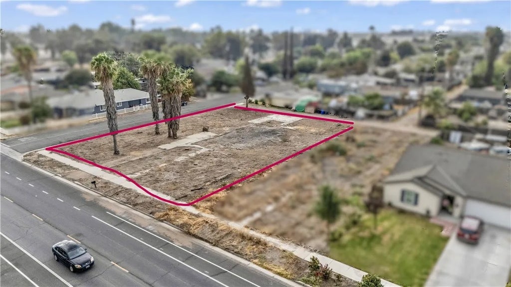 Photo of 1005 Sherman AVE, Corcoran, CA 93212 (MLS # MC26179895)