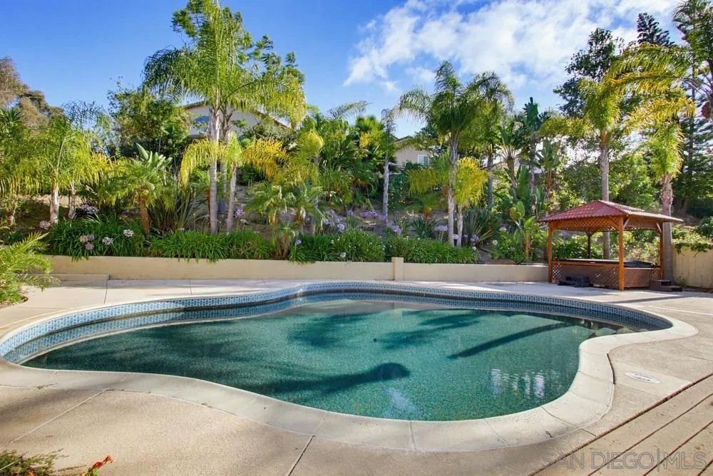 8995 Hampe Court
