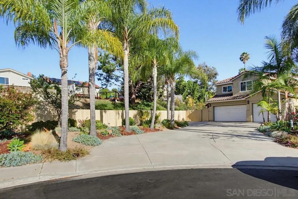 8995 Hampe Court