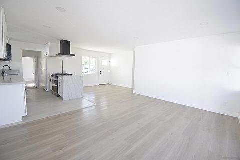 Tiny photo for 4646 Coconino Way, San Diego, CA 92117 (MLS # 250045318)