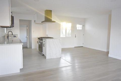 Tiny photo for 4646 Coconino Way, San Diego, CA 92117 (MLS # 250045318)