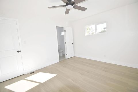 Tiny photo for 4646 Coconino Way, San Diego, CA 92117 (MLS # 250045318)