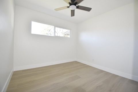 Tiny photo for 4646 Coconino Way, San Diego, CA 92117 (MLS # 250045318)