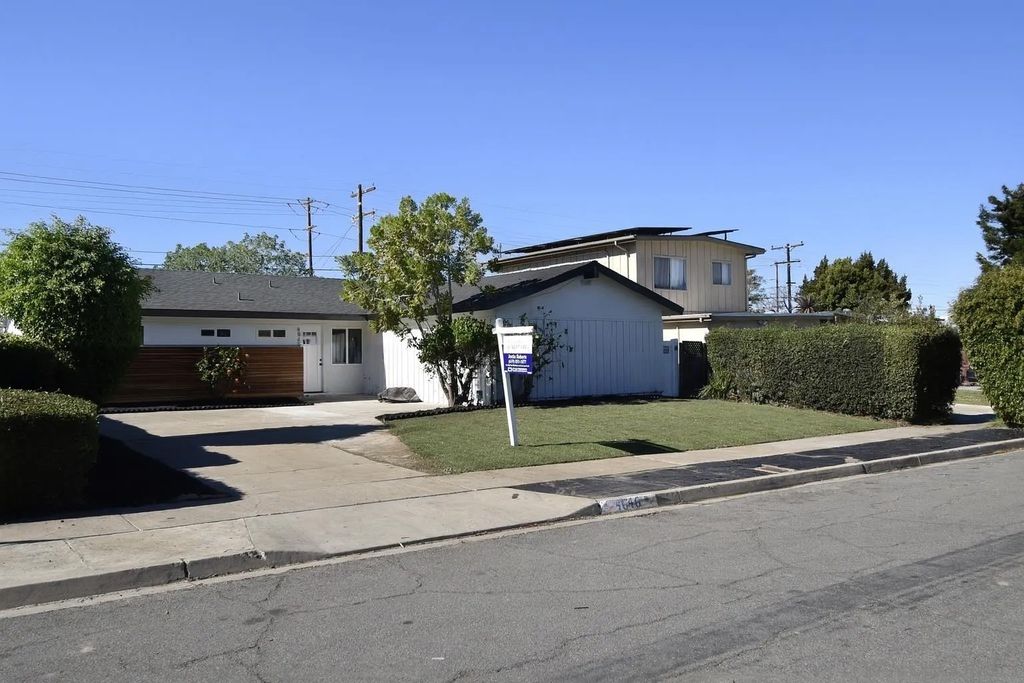 Photo of 4646 Coconino Way, San Diego, CA 92117 (MLS # 250045318)