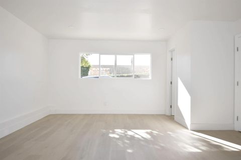 Tiny photo for 4646 Coconino Way, San Diego, CA 92117 (MLS # 250045318)