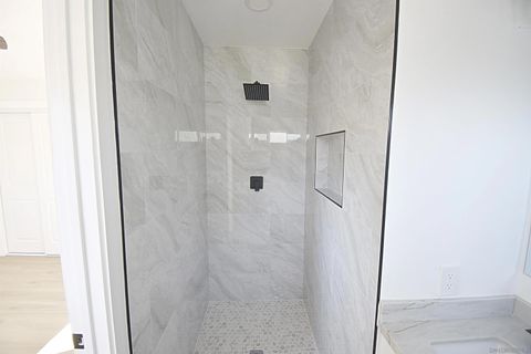 Tiny photo for 4646 Coconino Way, San Diego, CA 92117 (MLS # 250045318)