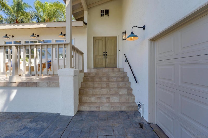 4208 Park Dr