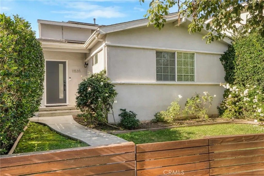 Photo of 11535 Culver, Los Angeles, CA 90066 (MLS # SB26022433)