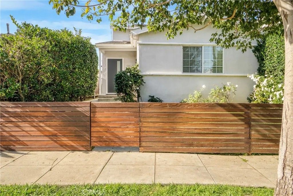 Photo of 11535 Culver, Los Angeles, CA 90066 (MLS # SB26022433)