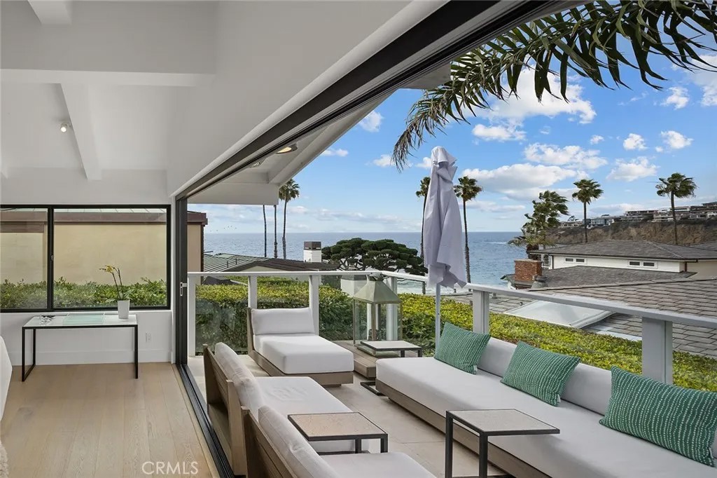 32 Emerald Bay