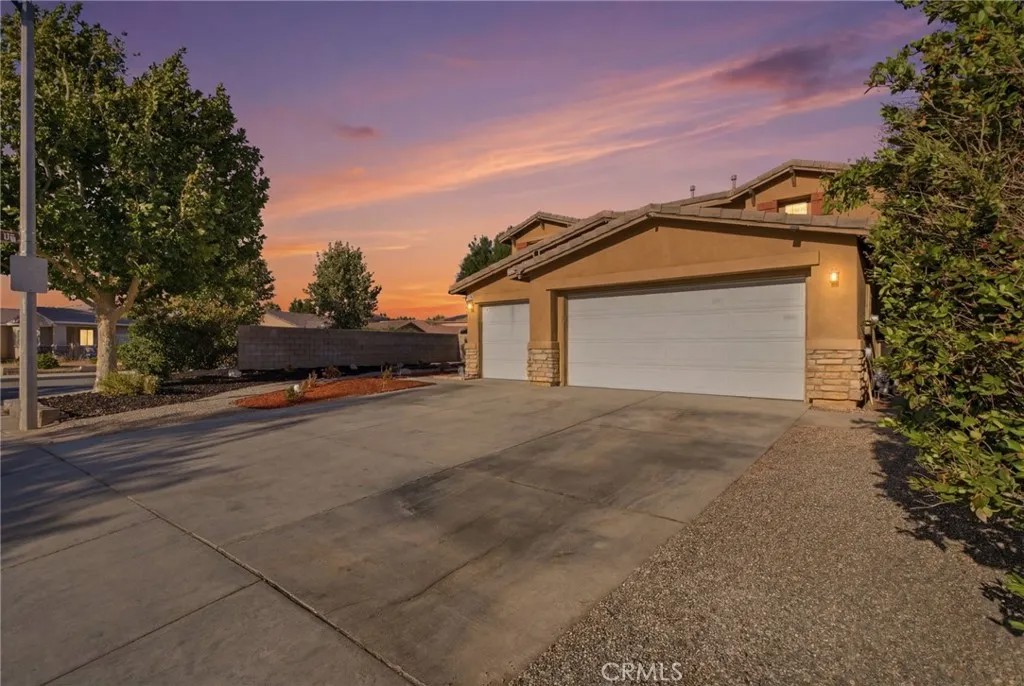 45320 Robinson Dr