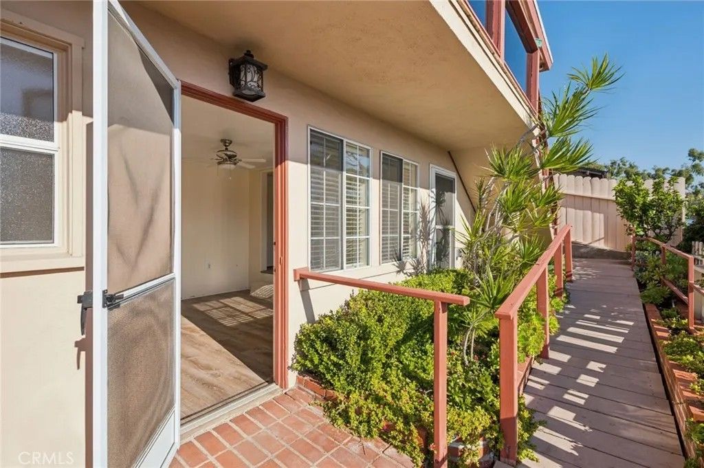 Photo of 114 High Drive, Laguna Beach, CA 92651 (MLS # LG25280767)