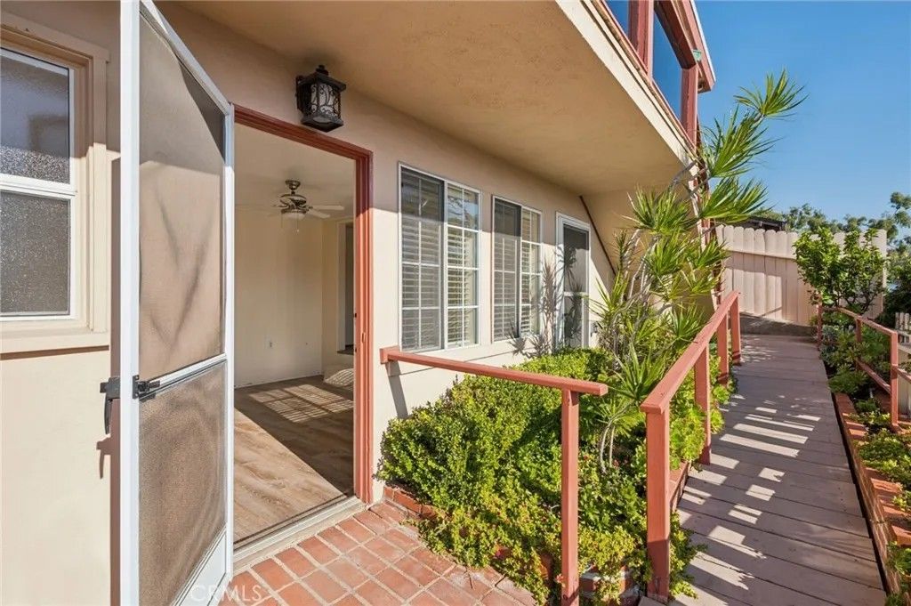 Photo of 114 High Drive, Laguna Beach, CA 92651 (MLS # LG25280767)