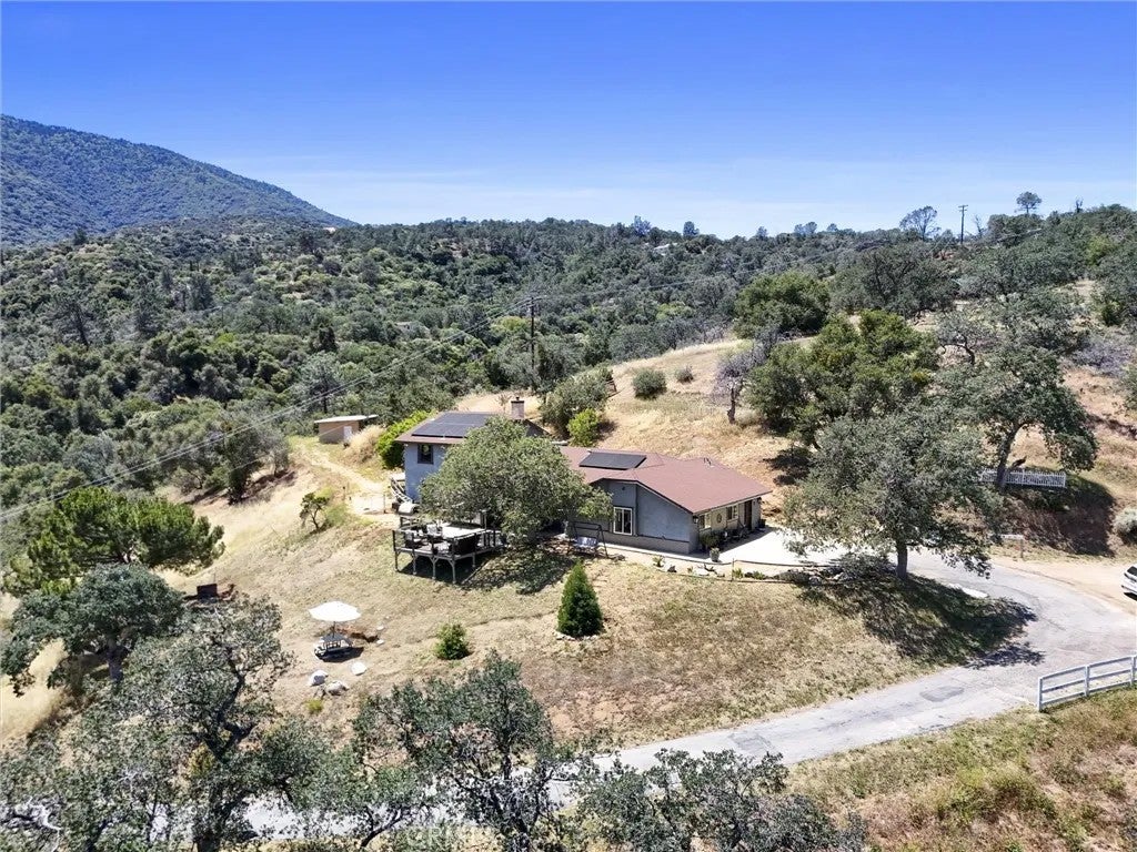 26920 Clear Creek