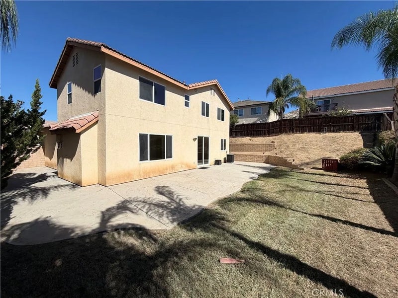 25975 Avenida Classica