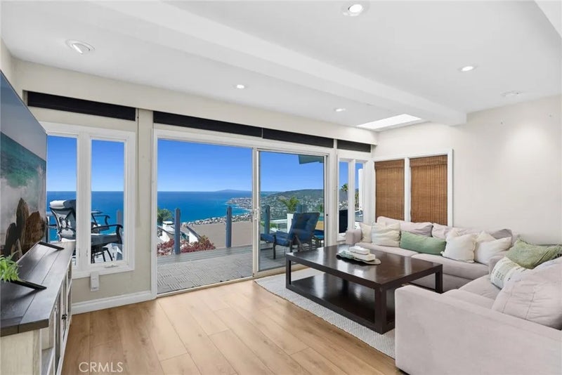 1091 La Mirada Street