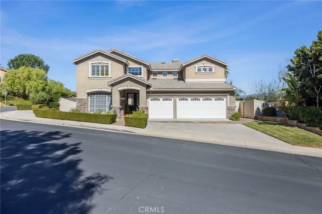 Photo of 9 Swallows Ln, Trabuco Canyon, CA 92679 (MLS # OC25246960)