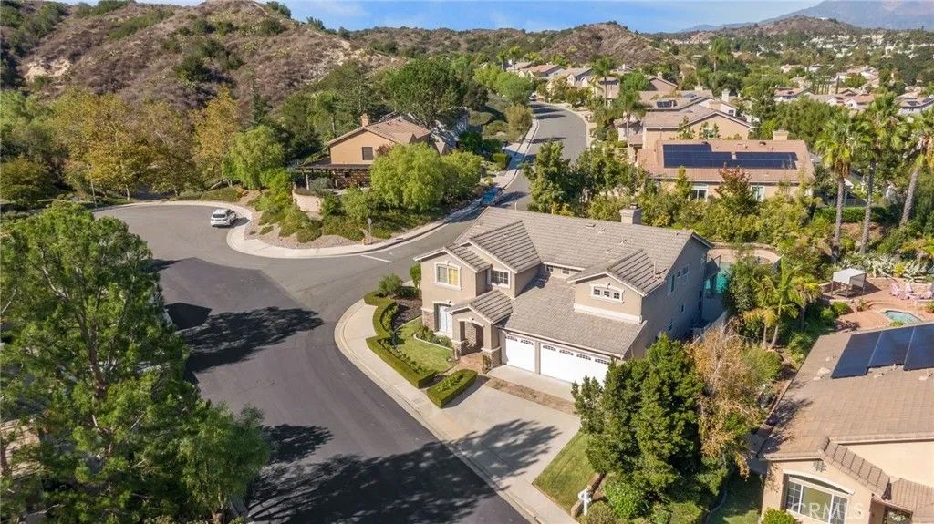 Photo of 9 Swallows Ln, Trabuco Canyon, CA 92679 (MLS # OC25246960)