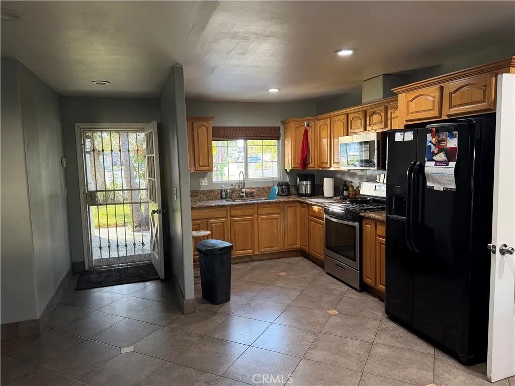 1209 S Townsend