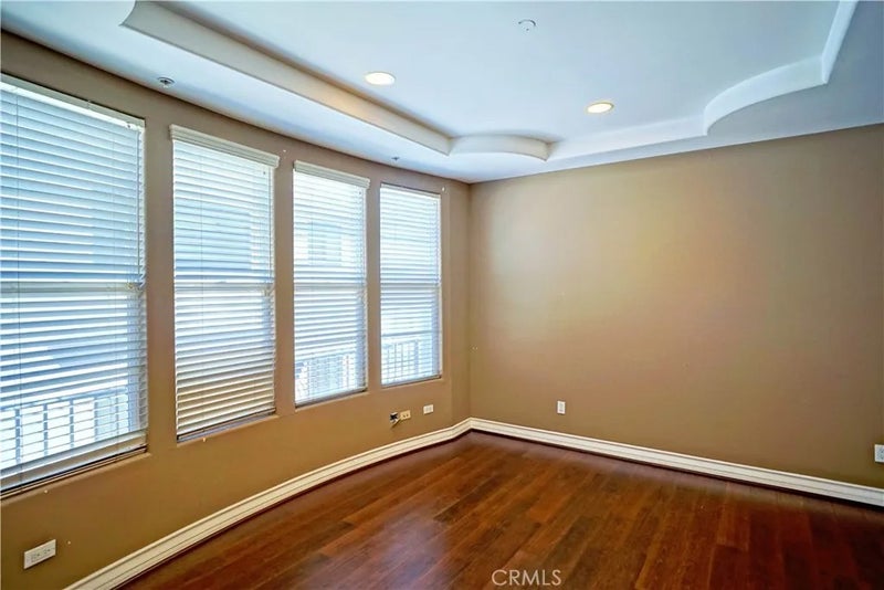 10623 Moorpark