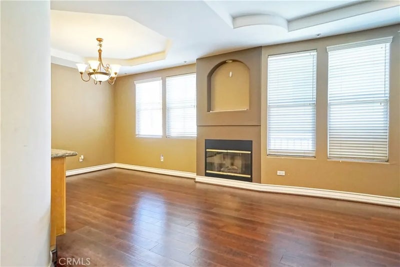 10623 Moorpark