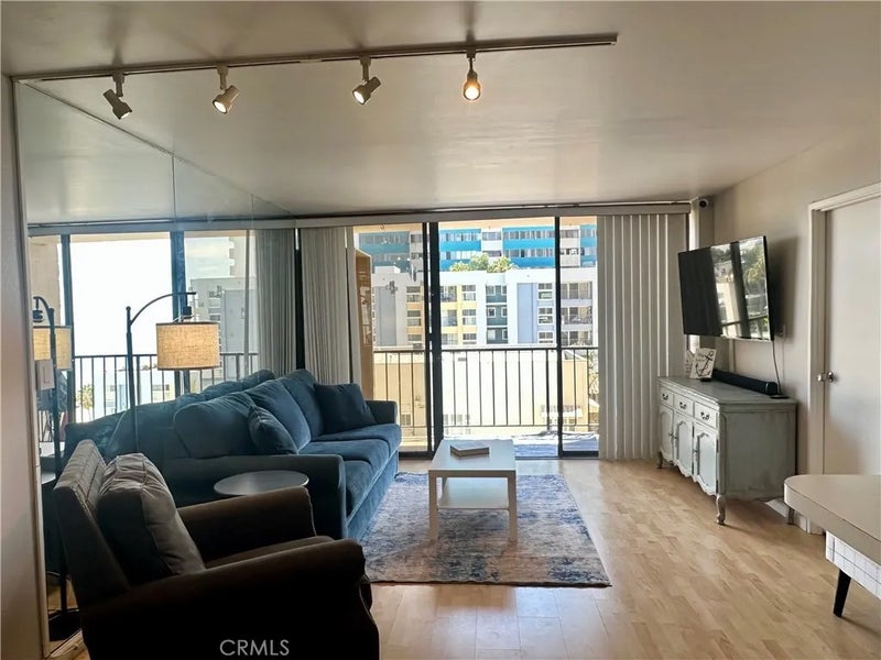 1750 E Ocean 503