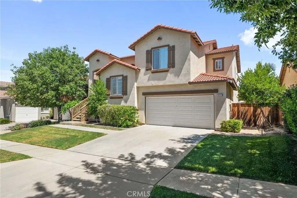 Photo of 3231 Hannover Street, Corona, CA 92882 (MLS # CV25194053)