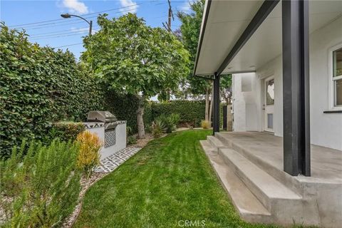 Tiny photo for 1622 Alvira St, Los Angeles, CA 90035 (MLS # SR25240603)