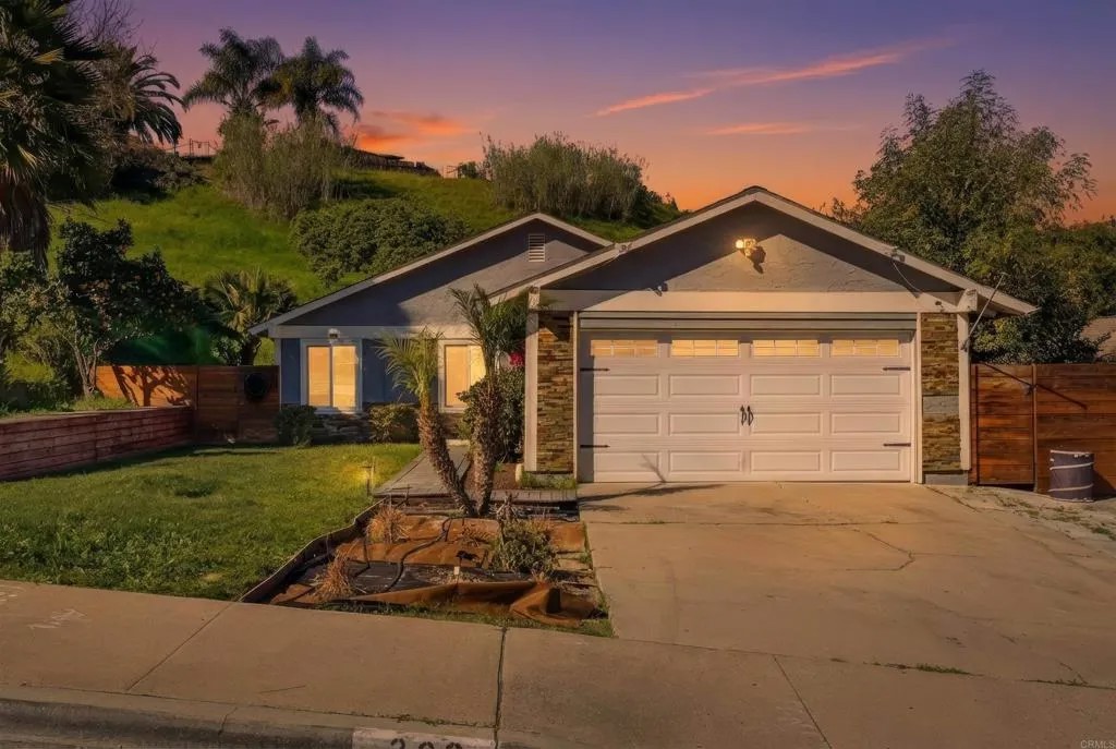 302 Worthington Street