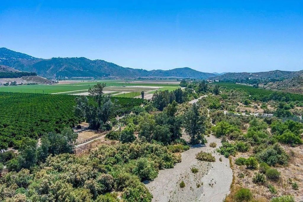 Photo of 2631 Buckwheat Glen, Escondido, CA 92025 (MLS # NDP2604498)