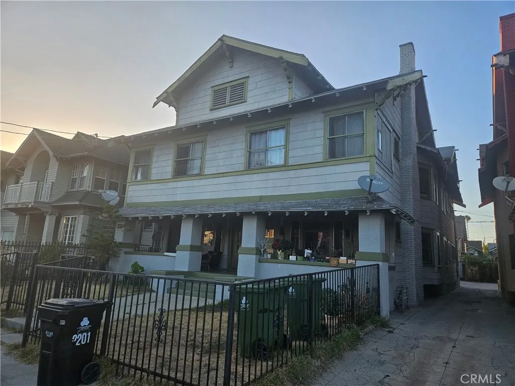 2201 Cambridge