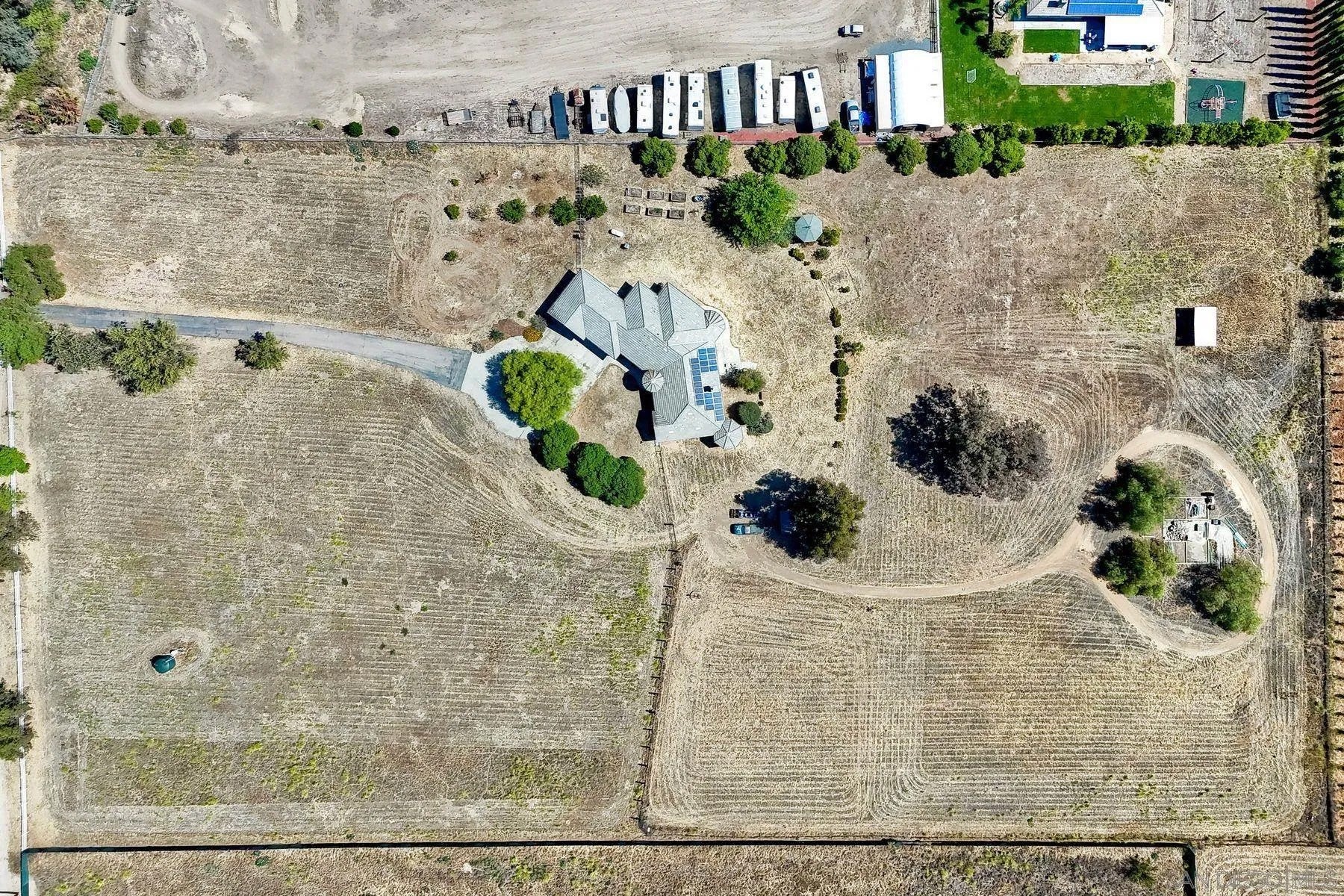 1335 Magnolia Avenue