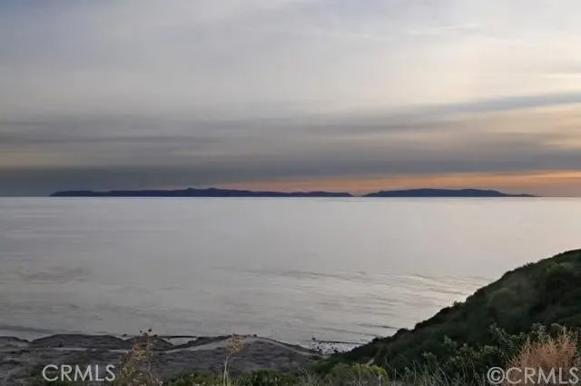 2990 Twin Harbors View