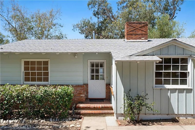 3325 Crestford