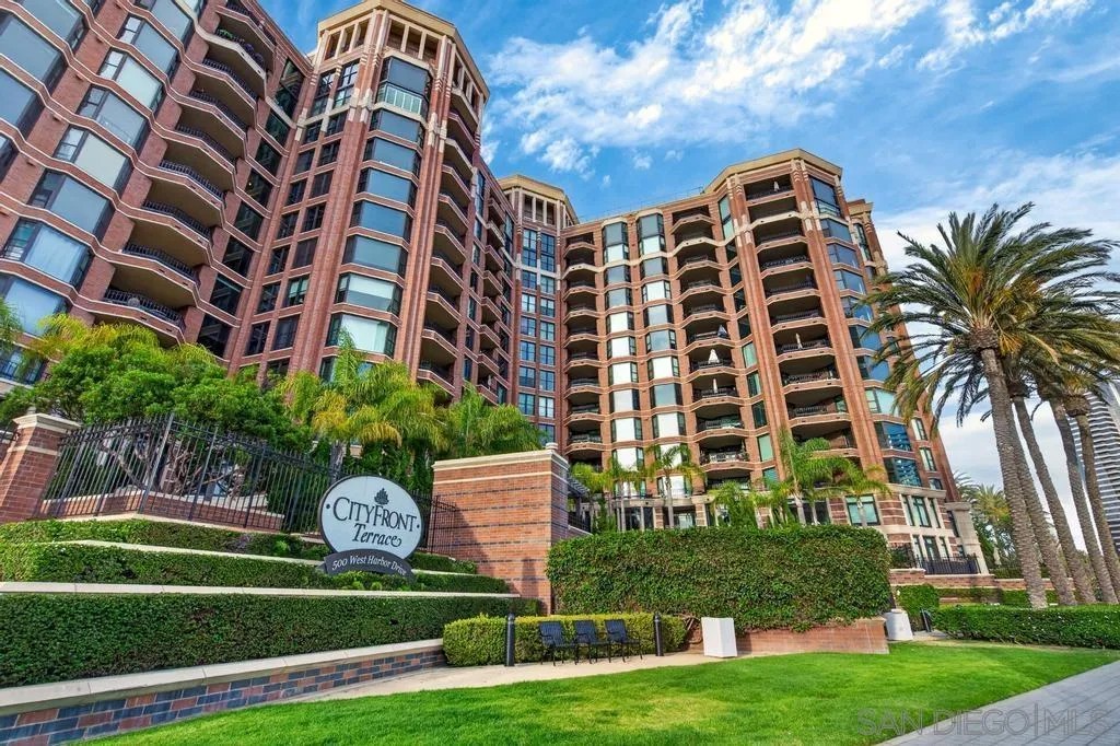 500 W Harbor 619