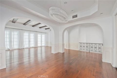 Tiny photo for 558 Hillgreen Drive #207, Beverly Hills, CA 90212 (MLS # SR25263898)