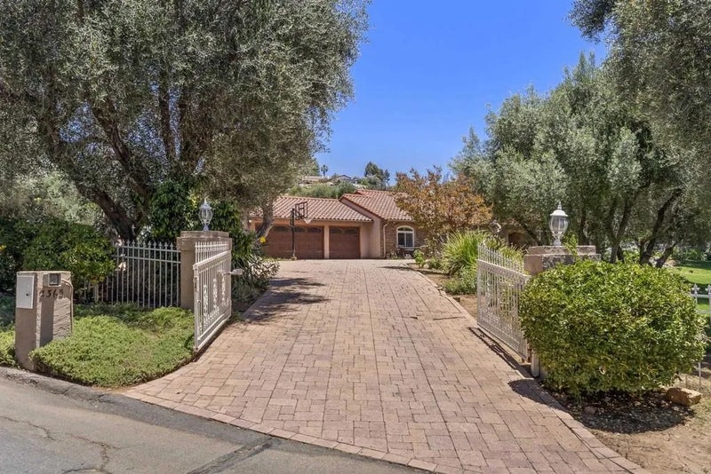 2365 Shaylene Way