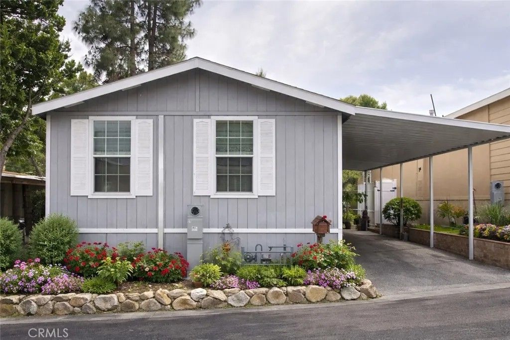 Photo of 4201 Topanga Canyon #21, Woodland Hills, CA 91364 (MLS # SR26073758)