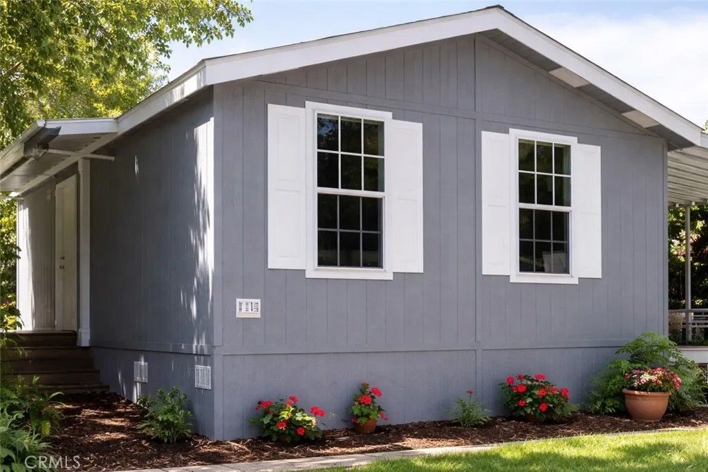 Photo of 4201 Topanga Canyon #21, Woodland Hills, CA 91364 (MLS # SR26073758)