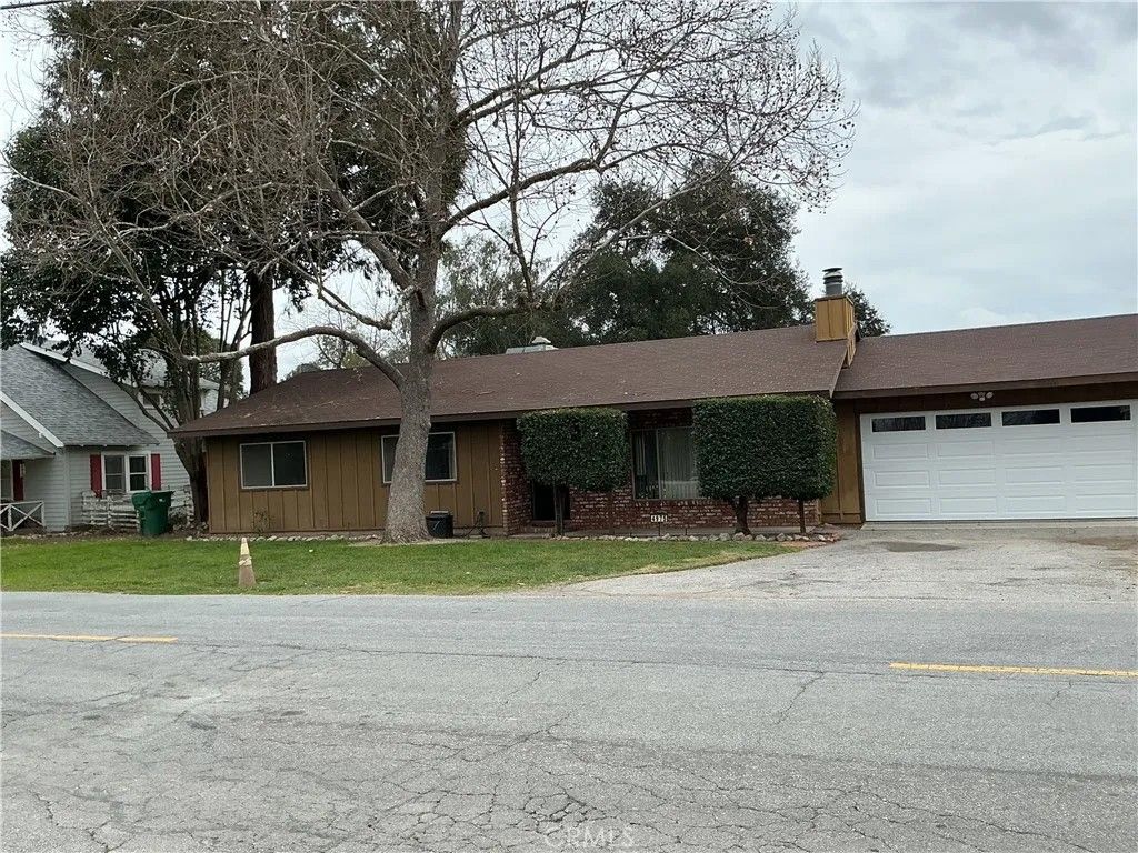 Photo of 4975 Sycamore Road, Atascadero, CA 93422 (MLS # NS26031819)