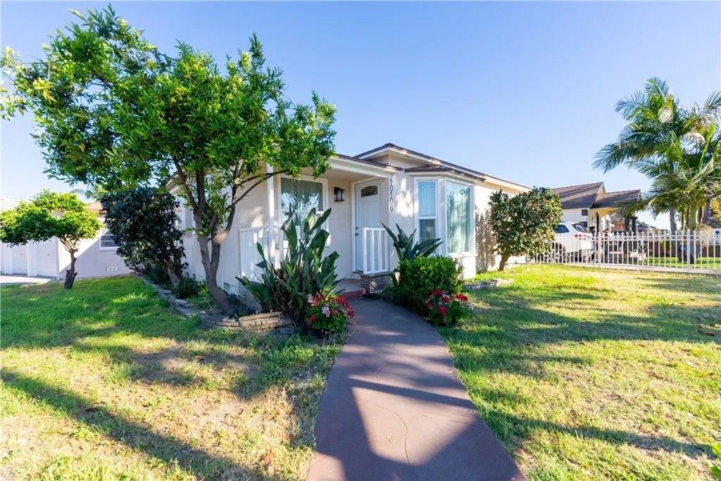 Photo of 10106 Capistrano Ave, South Gate, CA 90280 (MLS # RS26063387)