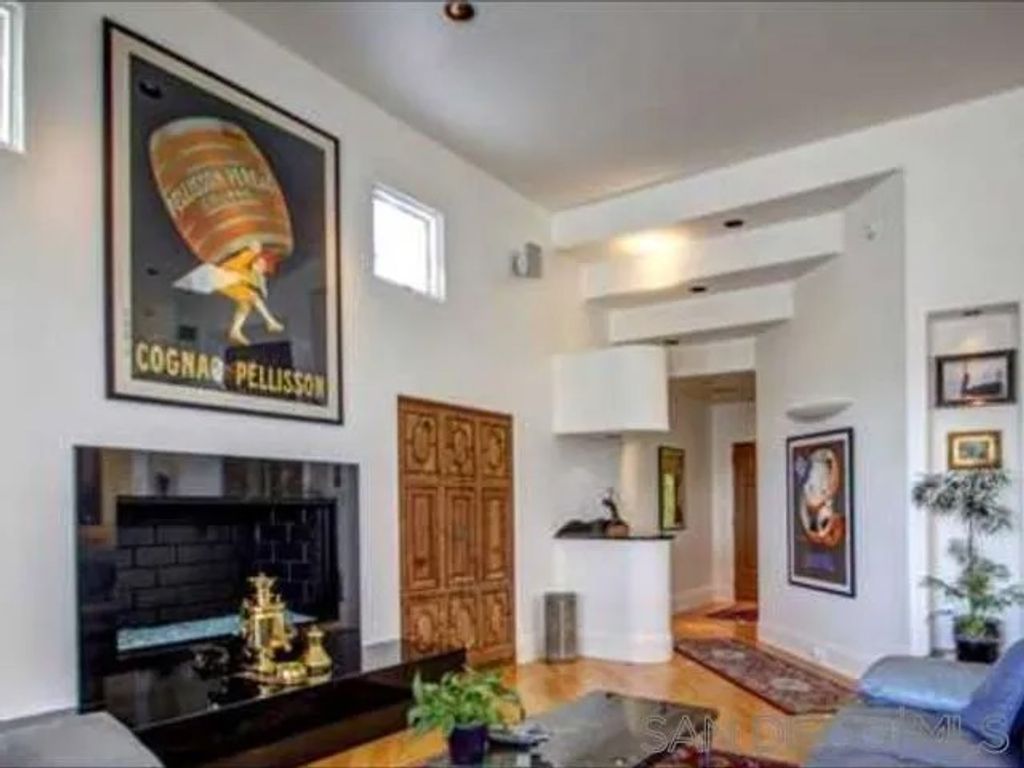 Photo of 1811 Guy St, San Diego, CA 92110 (MLS # 260002344)