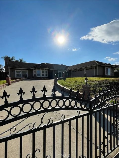 Photo of 14253 Meadowlands Dr, Riverside, CA 92503 (MLS # OC26017882)