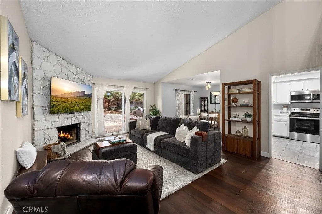 573 Wayland Court