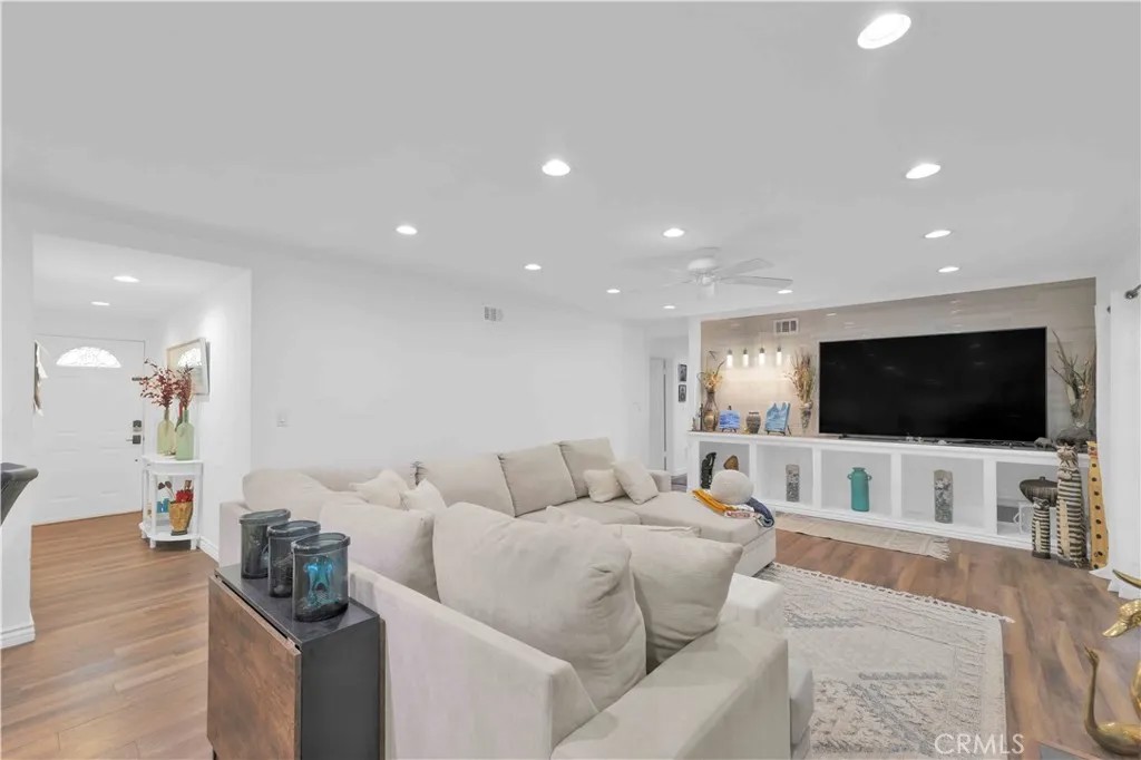 4771 Excelente Drive
