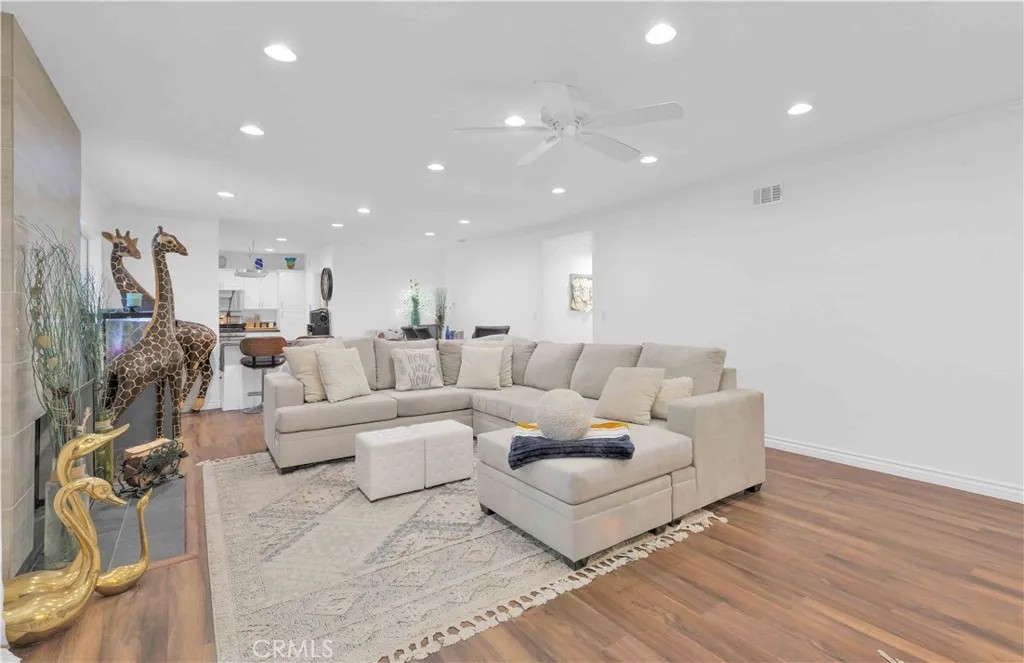 4771 Excelente Drive