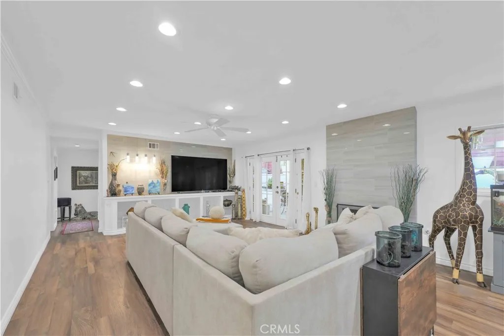 4771 Excelente Drive
