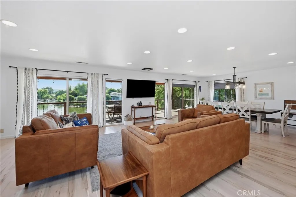 2649 Lagoon Drive