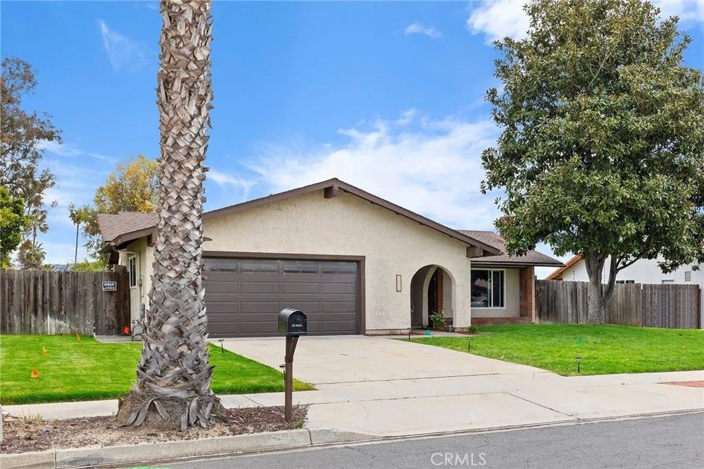 Photo of 1763 Henderson Court, Vista, CA 92083 (MLS # SW26077374)